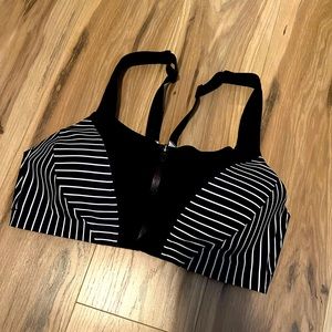 Victoria Secret Sports Bra